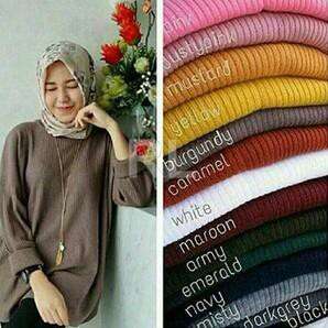 i love the colors of this sweater.