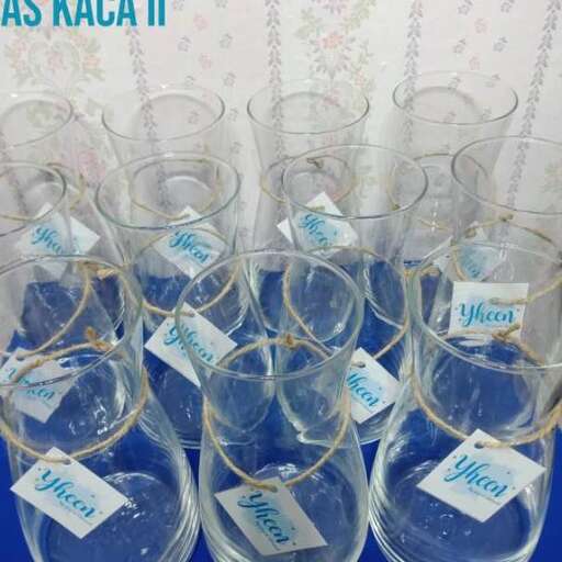 set of wine glasses for the wedding