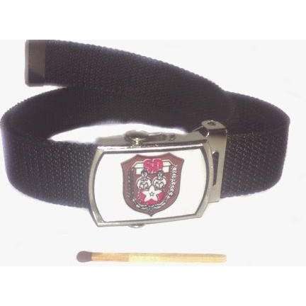 a collar with the crest and the crest.