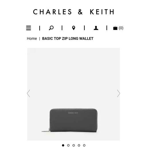 a black and white photo of a computer monitor.