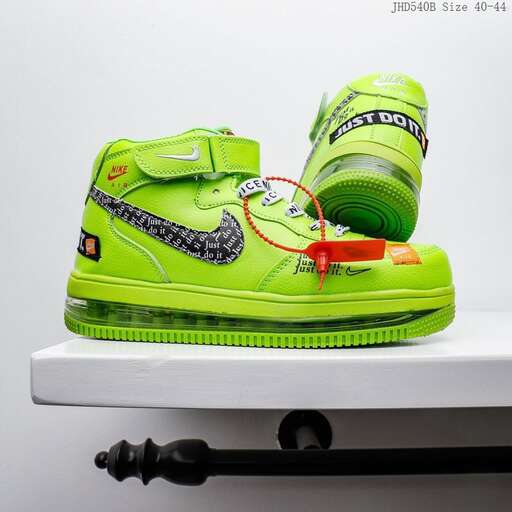 i'm not sure if i'm wearing these shoes.