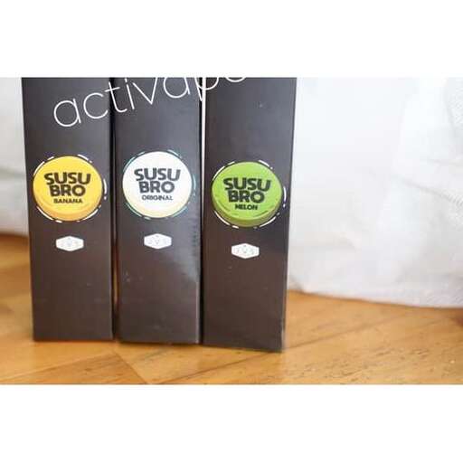 i'm not sure what these are but i like the green and yellow on the inside of the box.