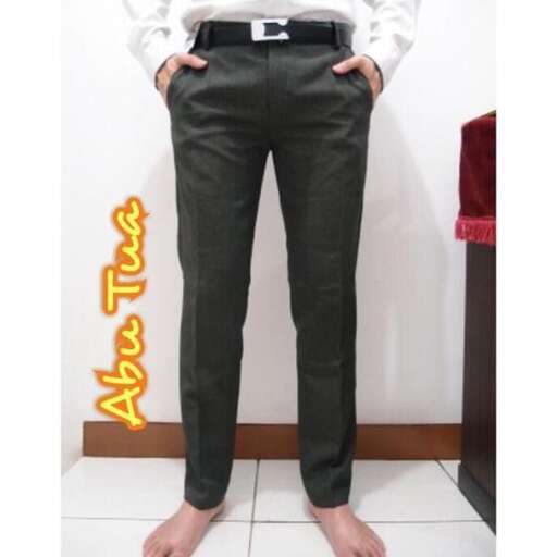 a pair of men's jeans with a white shirt.