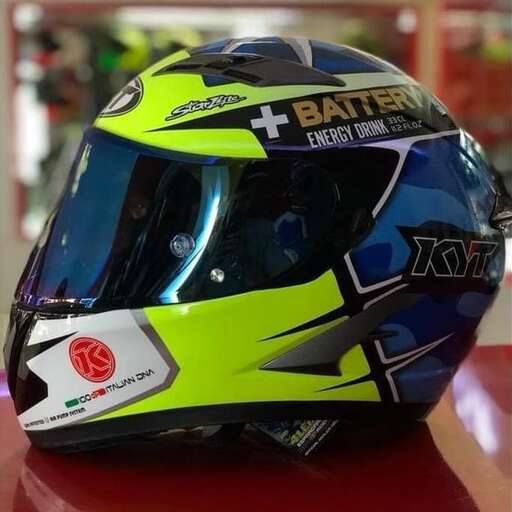 the helmet of the driver