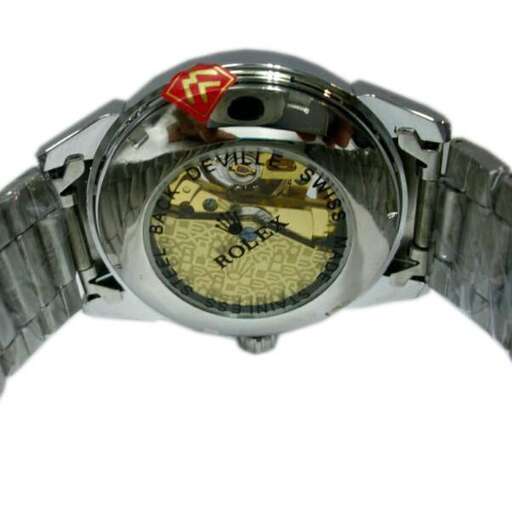 the watch of person, via photo sharing website