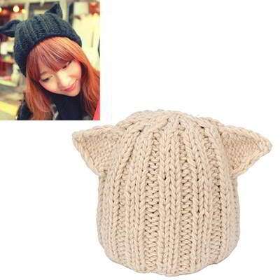 a cute little hat i made for my friend's birthday. i love the hat in this one.