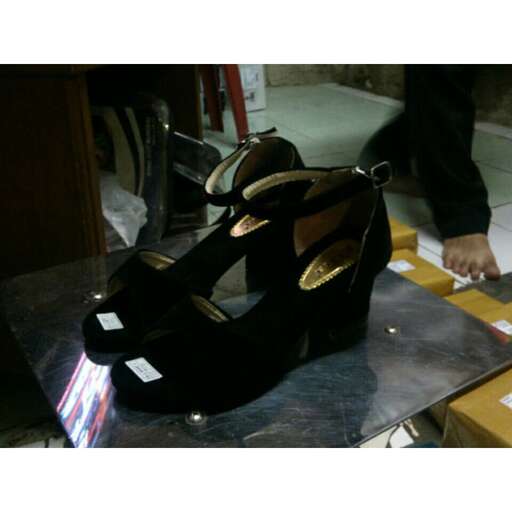the shoe that i made for my friend's wedding.