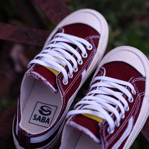 i love the red and white in this picture.