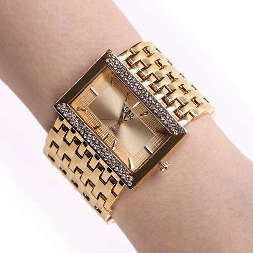 a bracelet with a geometric pattern