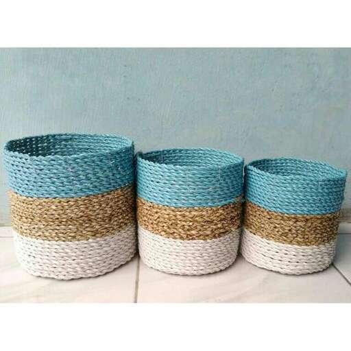 basket weave baskets - - i would love to do this in a different color.