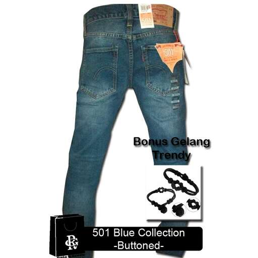 a pair of jeans with a zipper.