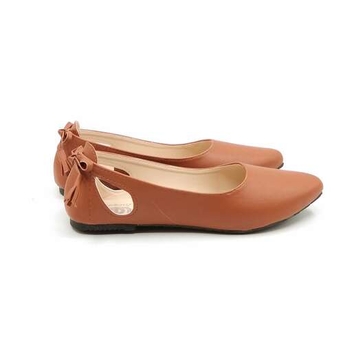 i'm not sure about the shoes but i'm pretty sure they are cute.