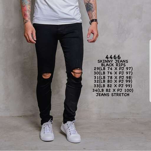men's jeans with a t - shirt