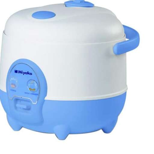 this is a blue and white crock pot that is made for children.