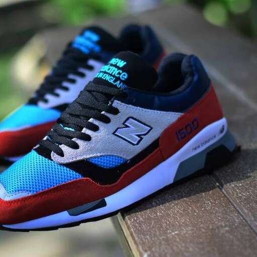 i love the colors of these shoes.