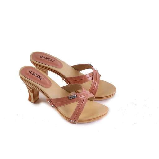person is a sandal that's perfect for summer.