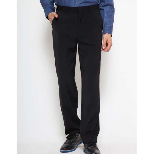 the men's trousers are a must have for spring.