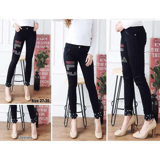 i love the cut of the jeans.