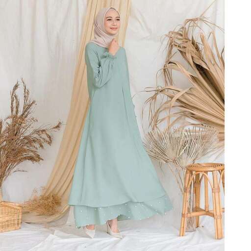 a woman in a traditional dress