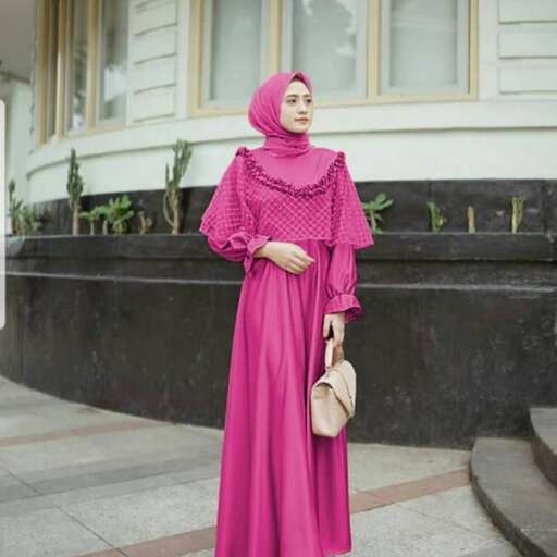 a dress that is very similar to the one i want.