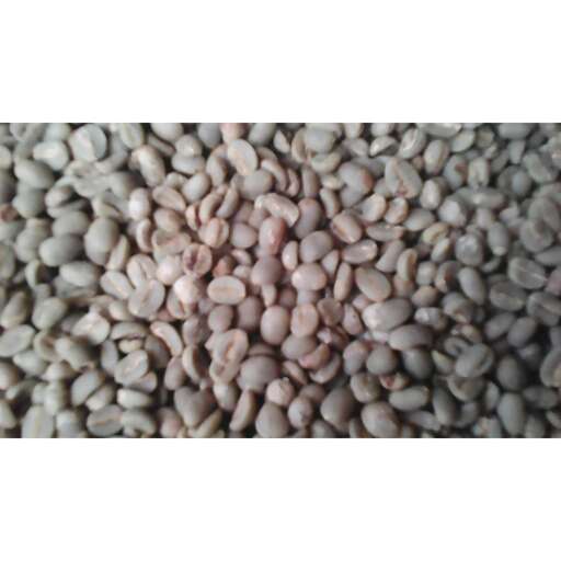 a close up of a pile of beans.