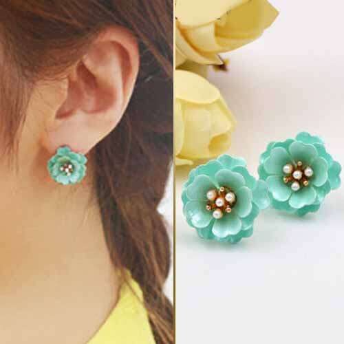 earrings in blue with a flower