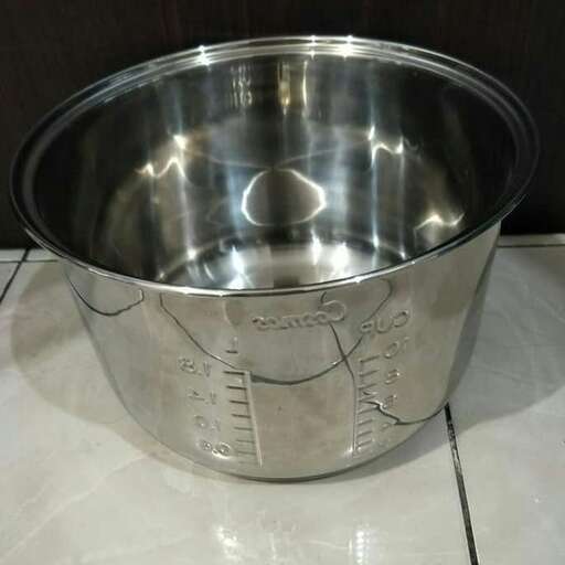 a bowl of water is a popular choice for the kitchen.
