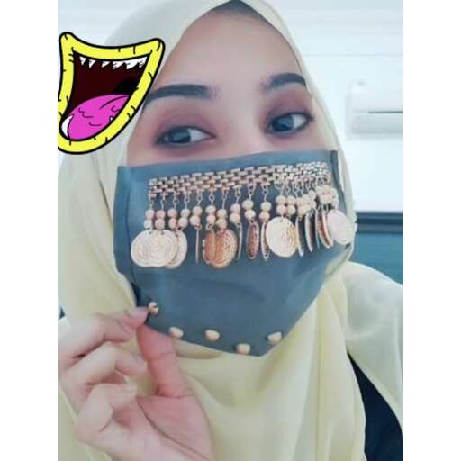 i'm not sure what this mask is but it's a cute idea for a girl.