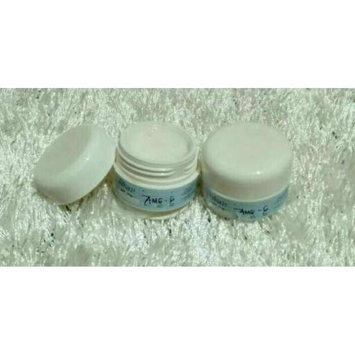 the top of the jars are white and blue.