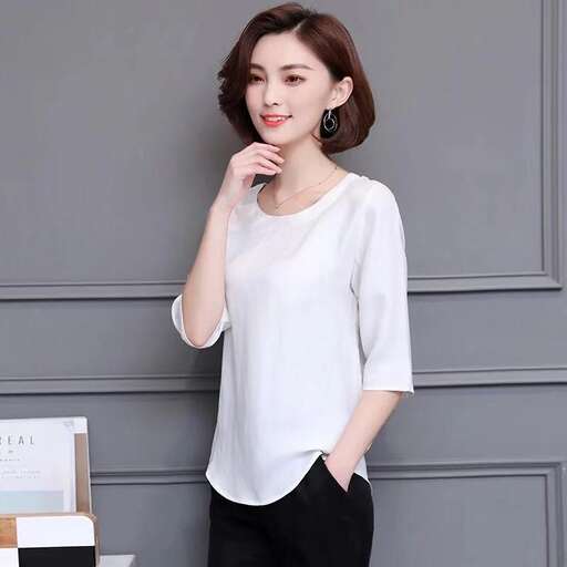the new version of the new short sleeved blouse