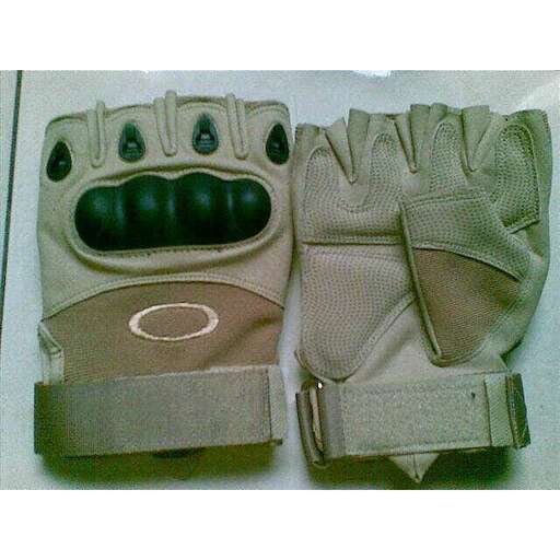 i found this in the box of the car today.