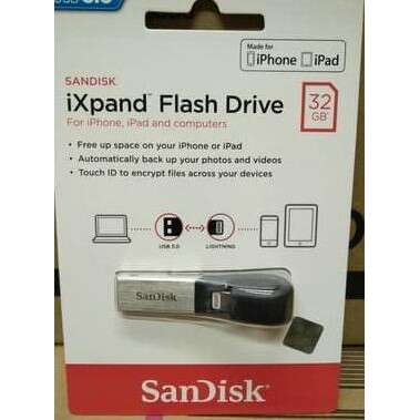 a box with a battery in it is displayed.