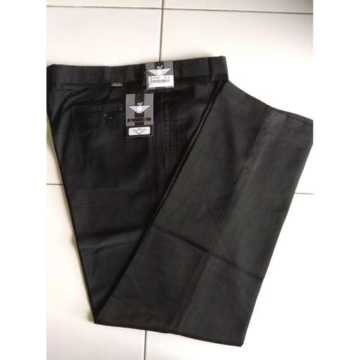 men's black men's pants with a pocket