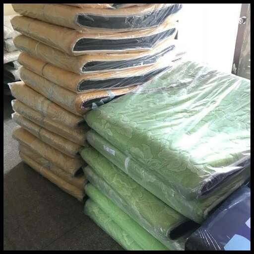 the green stuff in the green bag is the green one.