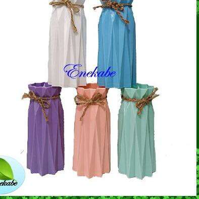 i love the idea of the dresses in the middle.