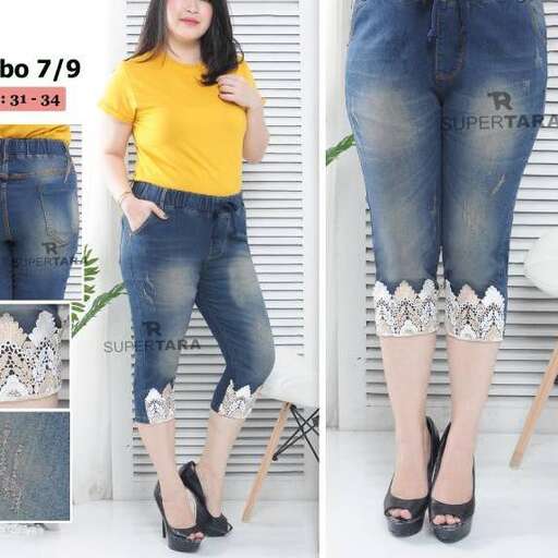 jeans with a yellow top