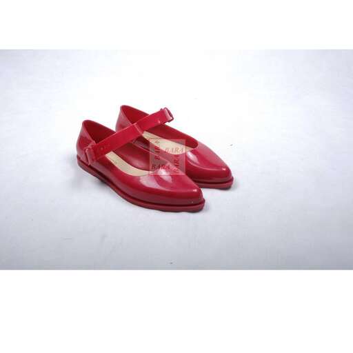 i'm not sure what these shoes are but they are so cute.