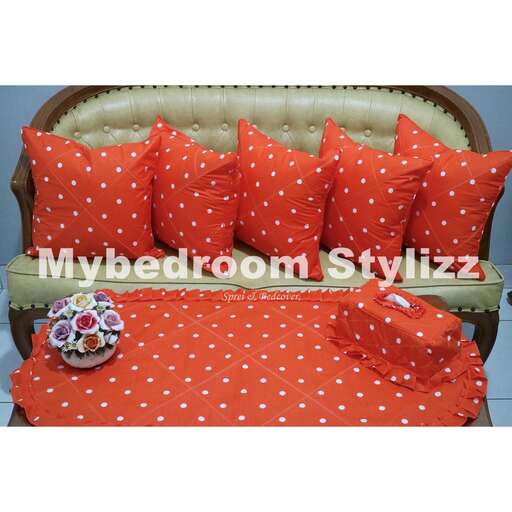 i love the color scheme of this bedding.