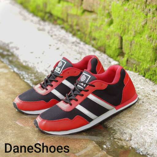 i love the color of these shoes.