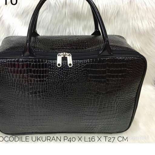 the bag is a handbag that is made of leather.