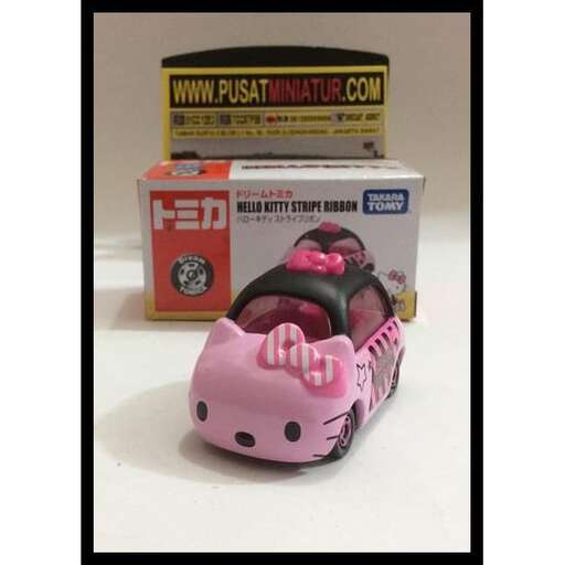 hello kitty in a shoe