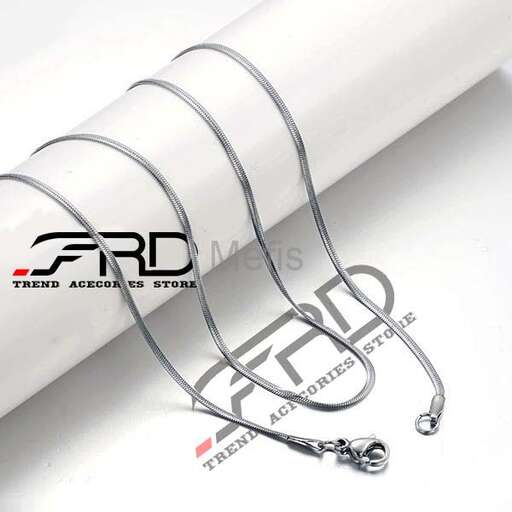 a necklace made of silver