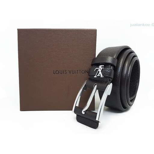 a black leather belt with a white belt and a brown paper.