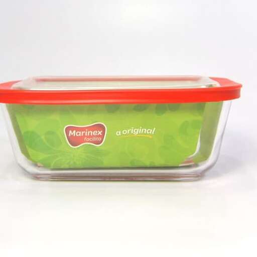 a plastic container with a lid and a lid.