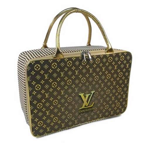 i'm not sure what this is, but i'm pretty sure i'm going to wear this bag.