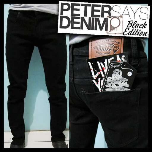 a pair of jeans with a white shirt and black jeans.