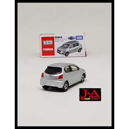 a picture of a car with a picture of a car.