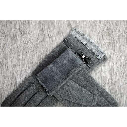 the zipper is made from recycled materials.
