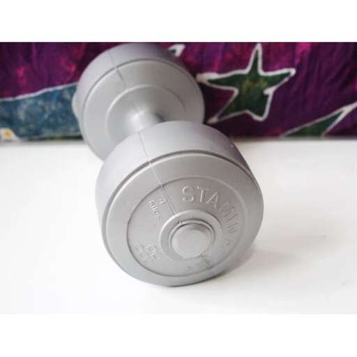 a dumbbell can be used to help you get the weight out of the water.