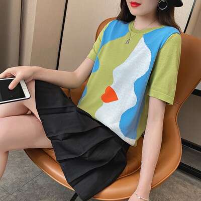i love the shirt and skirt.